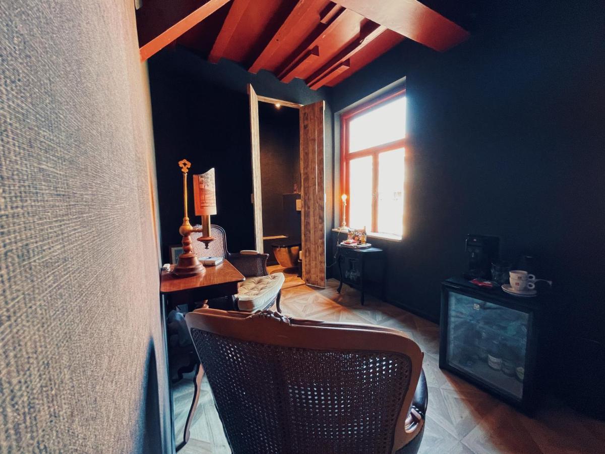 Boutique Hotel Bajoene Middelburg Bagian luar foto