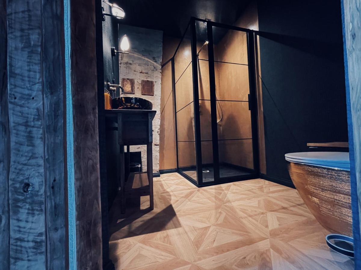 Boutique Hotel Bajoene Middelburg Bagian luar foto